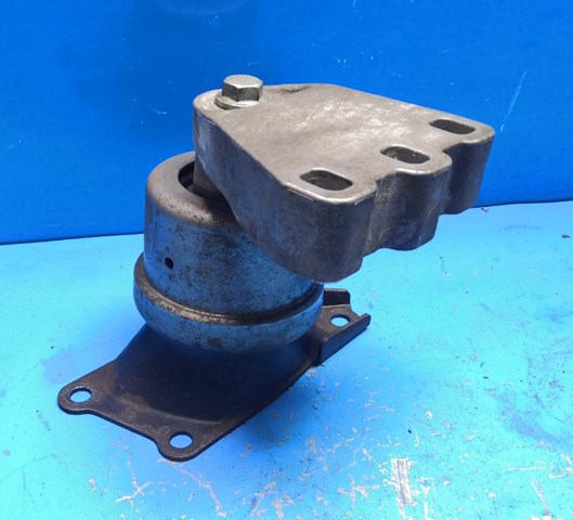 Подушка мотора правая Volkswagen Transporter T6