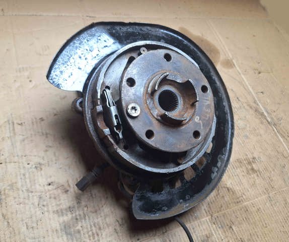Цапфа поворотного кулака 7L0505436B VAG