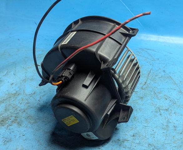 7L0820021B VAG Вентилятор печки купить в Тернополь