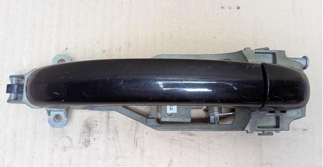 Держатель наружной ручки двери, задней левой 7L0839885A VAG