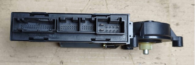 7L0959795 Мотор стеклоподъемника двери задней левой купить Кривой Рог