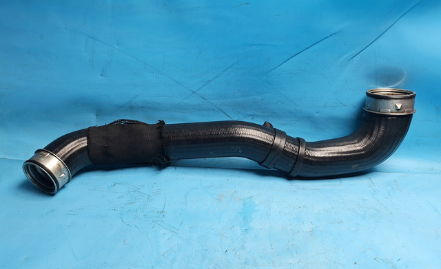 Шланг интеркуллера 7L6145980C VAG