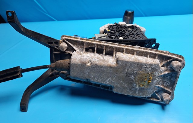 7L6713203C VAG купить в Днепр