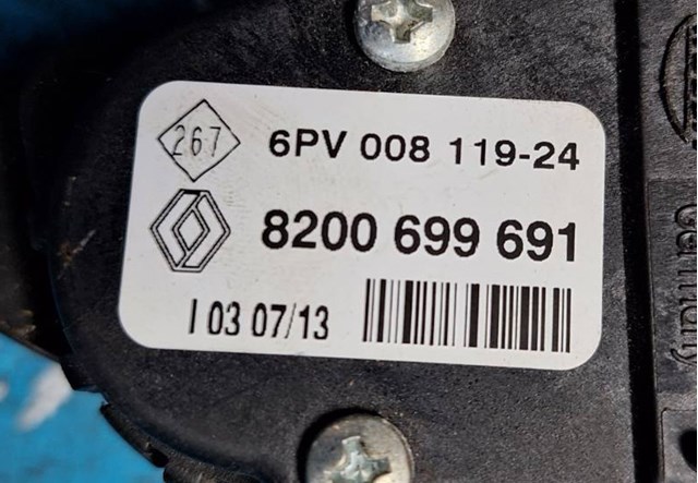 8200699691 RENAULT Датчик положения педали акселератора (газа) купить в Ирпень