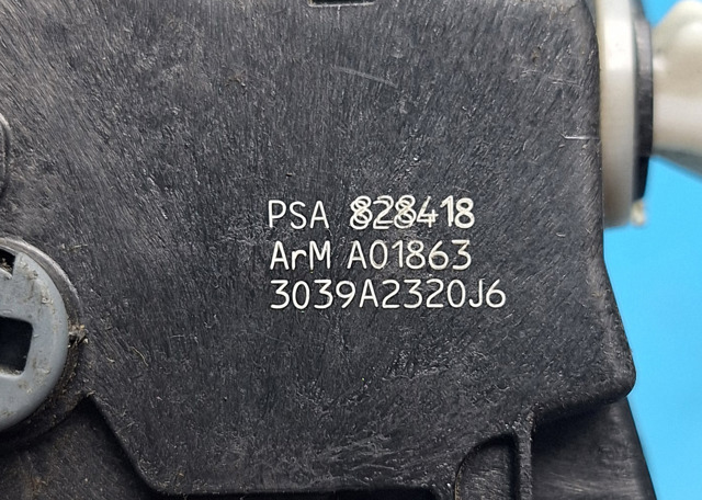 PEUGEOT 828418 в наличии Харьков