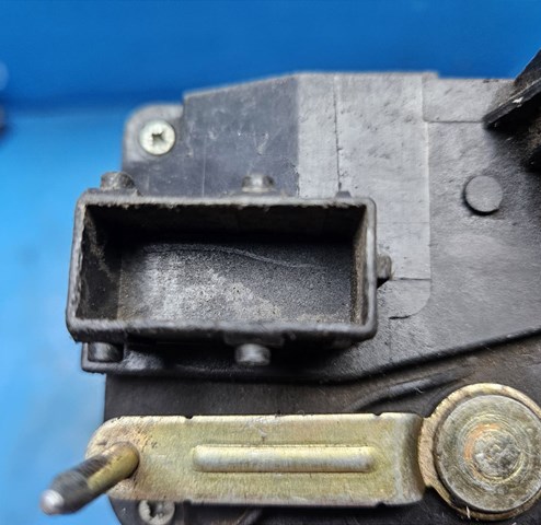 9136K2 PEUGEOT Замок двери передней правой купить в Одесса