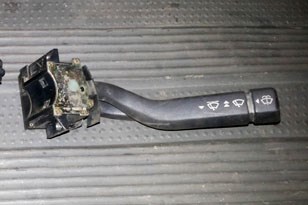 95VB11K665AA FORD Правый подрулевой переключатель купить в Тернополь