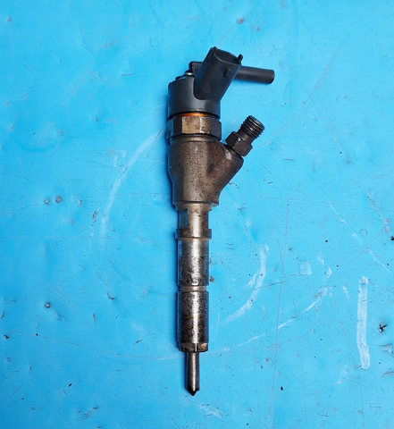 BOSCH 9641742880 Форсунка впрыска топлива в наличии Полтава