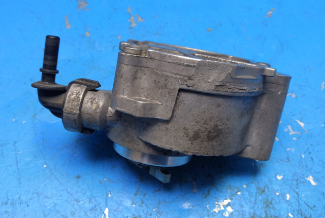 PEUGEOT 9653900680 Насос вакуумный в наличии Черкассы