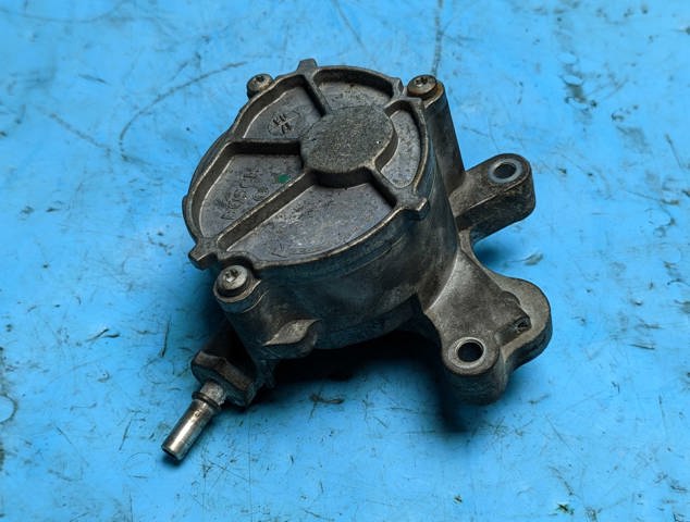 Механический вакуумный насос 9801888780 PEUGEOT