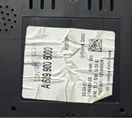 MERCEDES A6399006000 Панель приборов в наличии Львов