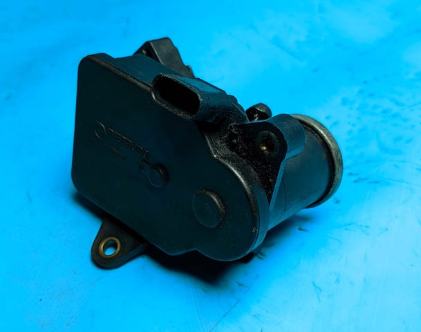 Клапан привода заслонок впускного коллектора A6421500594 MERCEDES