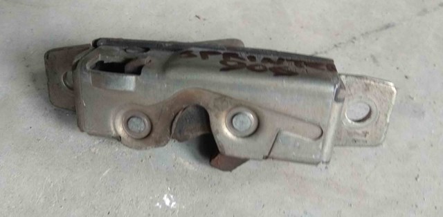 Замок двери боковой (сдвижной) внутренний A9067301335 MERCEDES