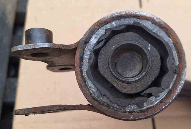 B32H34300B Рычаг передней подвески нижний правый купить Житомир