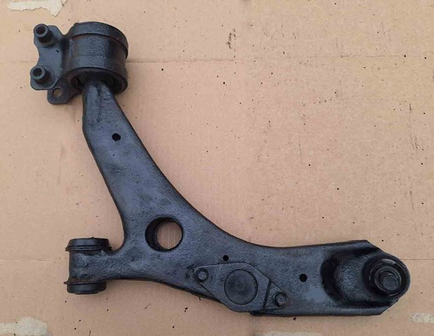 MAZDA B32H34350B Рычаг передней подвески нижний левый в наличии Житомир