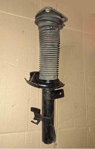 Амортизаторная стойка передняя правая BP4L34700 MAZDA