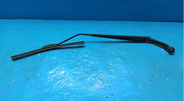 CC3067321A MAZDA Поводок стеклоочистителя купить в Житомир