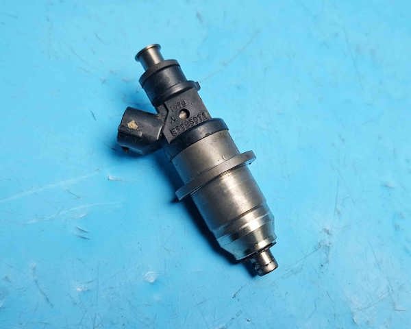 Форсунка дизельная в сборе E7T05071 MITSUBISHI