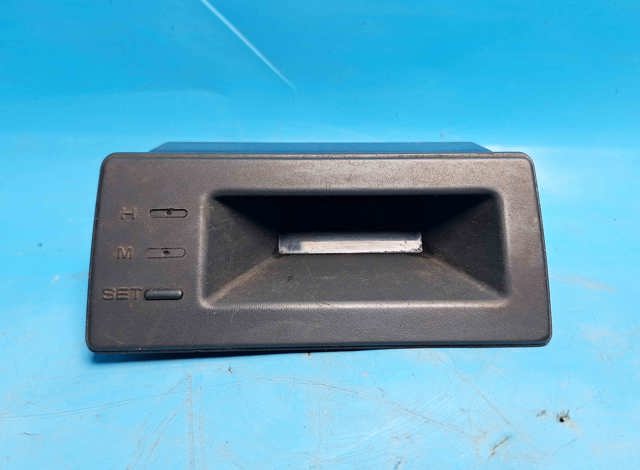 MITSUBISHI MB715941 Часы салонные в наличии Каменское