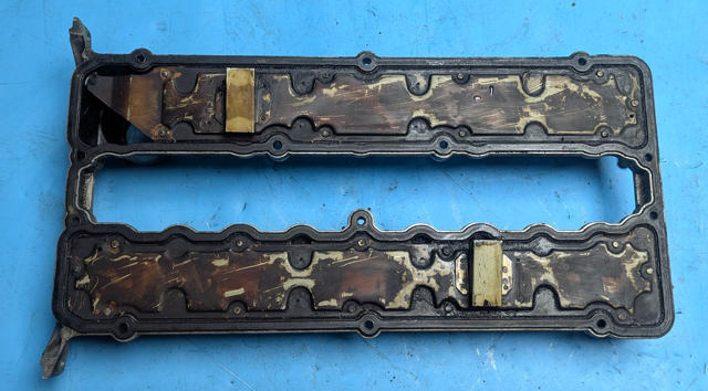 MITSUBISHI MD350366 Крышка клапанная в наличии Тернополь