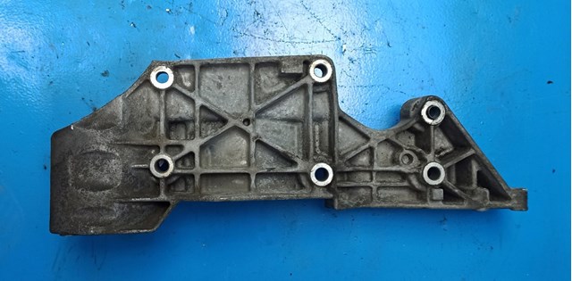 R045903143C VAG Кронштейн генератора купить в Кривой Рог