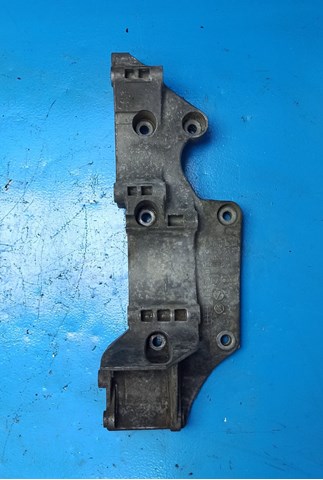 Кронштейн генератора R045903143C VAG