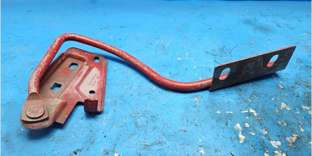 Петля капота, правая YC1516800AG FORD