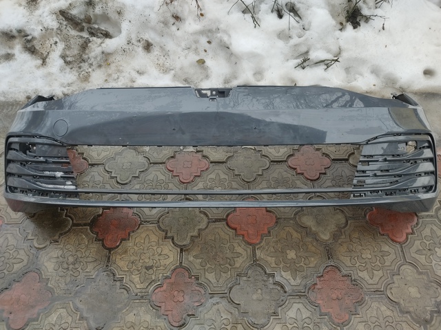Бампер передний в сборе Volkswagen Golf 8
