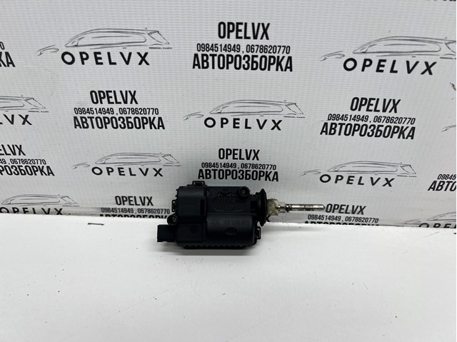 GM 13158426 Мотор-привод открытия лючка бака в наличии Каменское