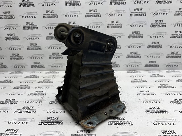 93184616 GM Кронштейн усилителя переднего бампера купить в Чернигов