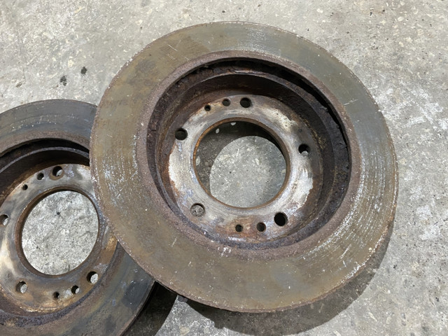 BOSCH 0986479020 Передние тормозные диски в наличии Киев