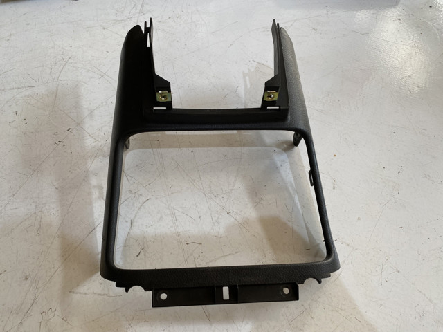 68247EQ400 NISSAN купить в Ровно