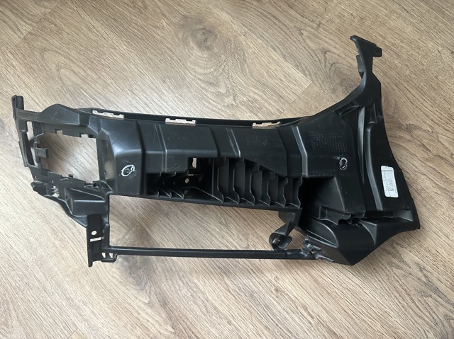 51118064596 BMW Кронштейн крепления противотуманной фары правой купить в Харьков