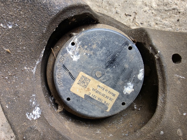VAG 7P6199131C Подушка (опора) двигателя левая/правая в наличии Одесса