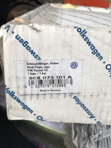 Брызговики задние, комплект Volkswagen Passat 358