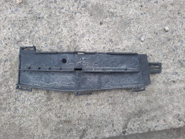 BMW 51117385263 Решетка бампера переднего внутренняя левая в наличии Черновцы