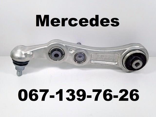 Левый рычаг передней нижней подвески A2053301907 MERCEDES