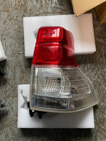 TOYOTA 8155160891 Фонарь задний правый в наличии Днепр