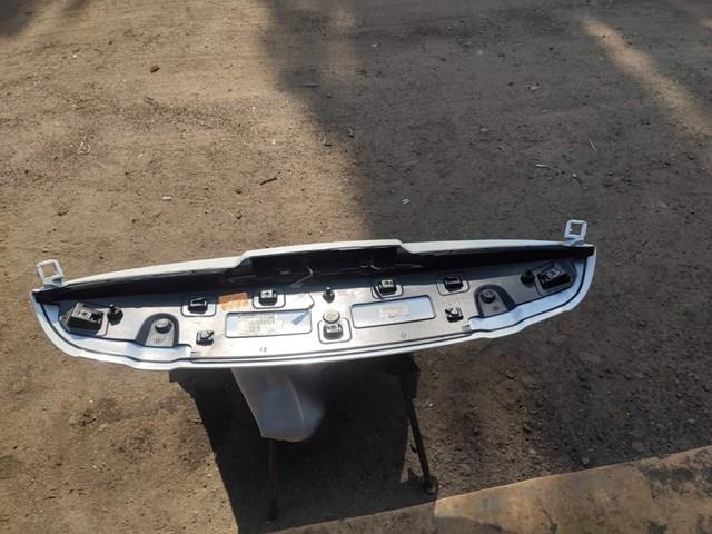 RENAULT 960307284R Спойлер багажника (двери 3/5-й задней) в наличии Каменское