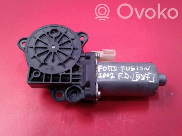 Мотор стеклоподъемника двери передней, правой 0130821939 FORD