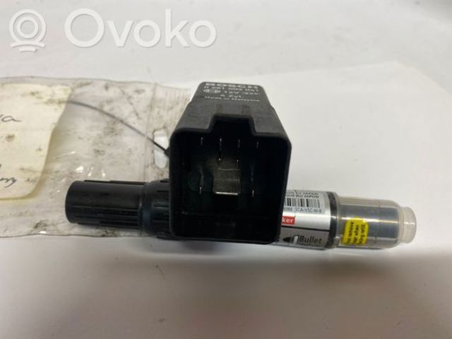 Реле свечей накаливания 0281003041 GM