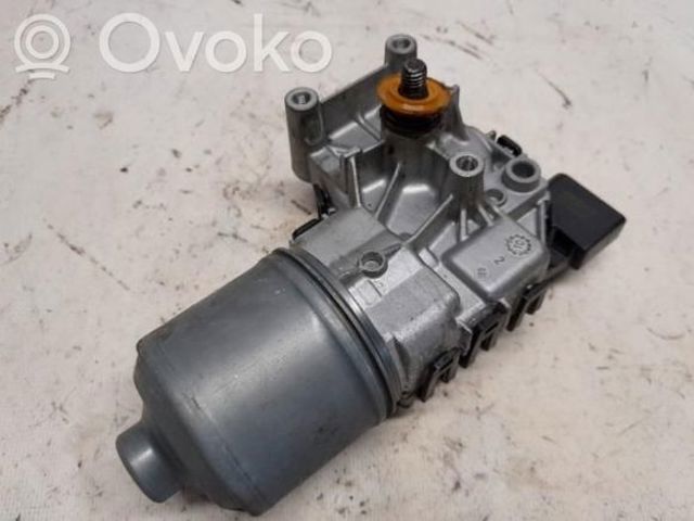 Мотор стеклоочистителя передний 0390241566 VAG