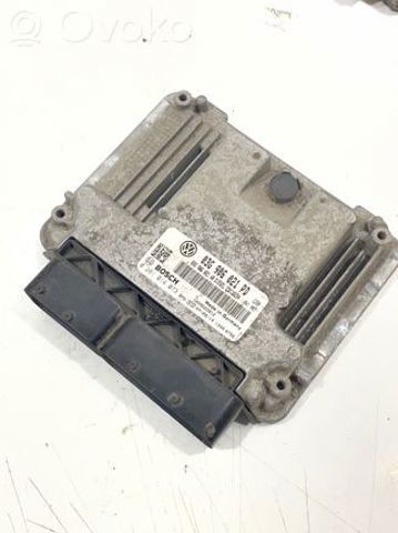 ЭБУ двигателем 03G906021AR VAG