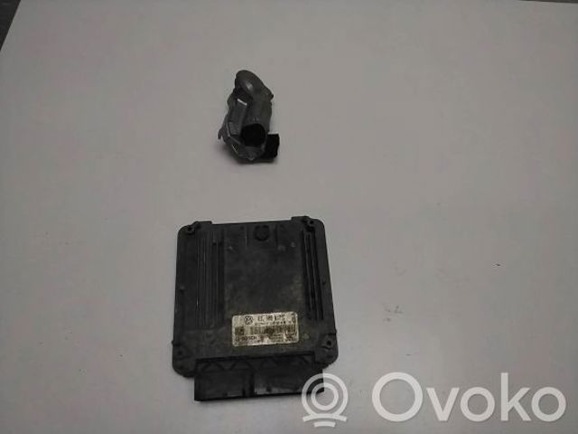 Компьютер двигателя 03L906012C VAG