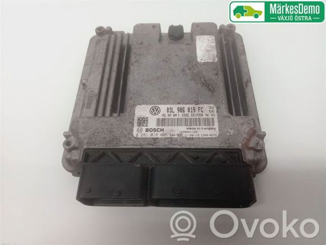 Электронный блок управления двигателем 03L906019FC2H0 VAG