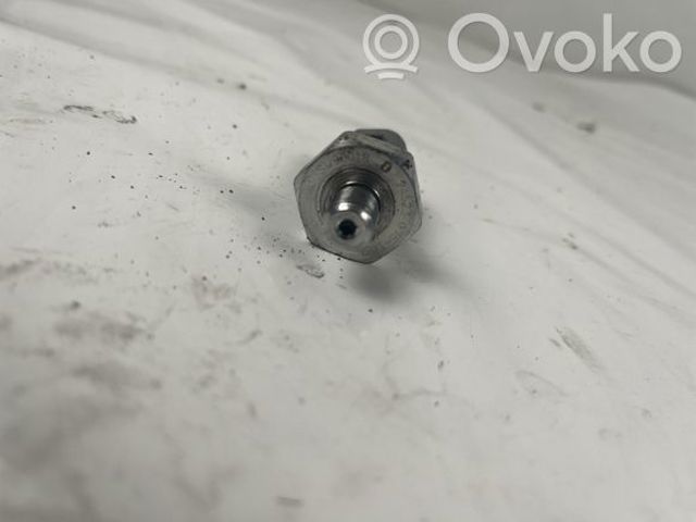 06A919081 VAG Датчик давления масла купить в Чернигов
