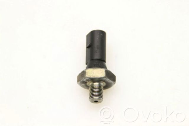 06D919031 VAG Датчик давления масла купить в Ужгород