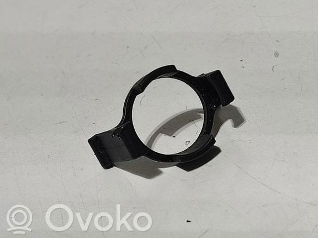 VAG 06H121142C Хомут расширительного бачка в наличии Кривой Рог