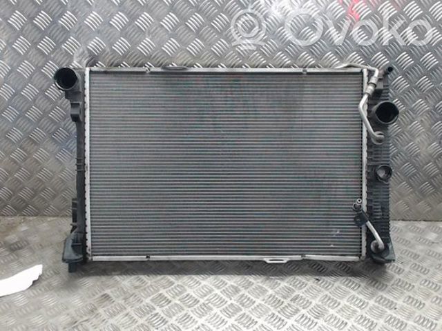 MERCEDES 0995006203 Радиатор охлаждения двигателя в наличии Ровно