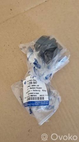 FORD 1235847 Кронштейн (подушка крепления) радиатора нижний в наличии Винница